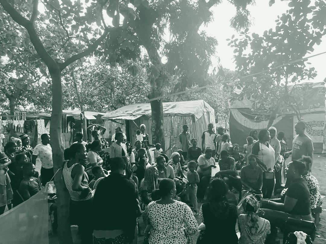 Photograph from a Fisho Initiative feeding outreach.