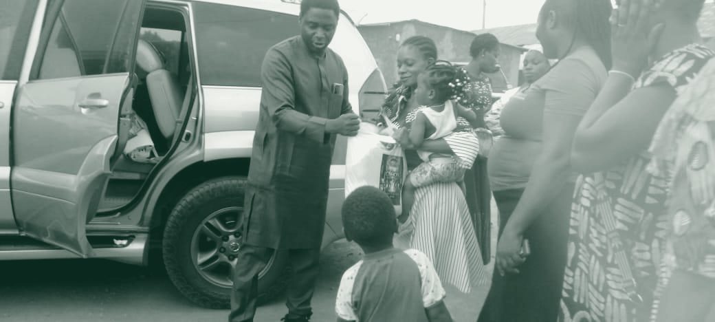 Photograph from a Fisho Initiative feeding outreach.