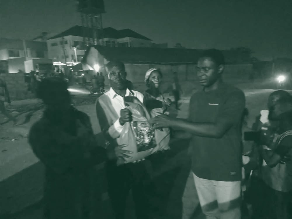 Photograph from a Fisho Initiative feeding outreach.