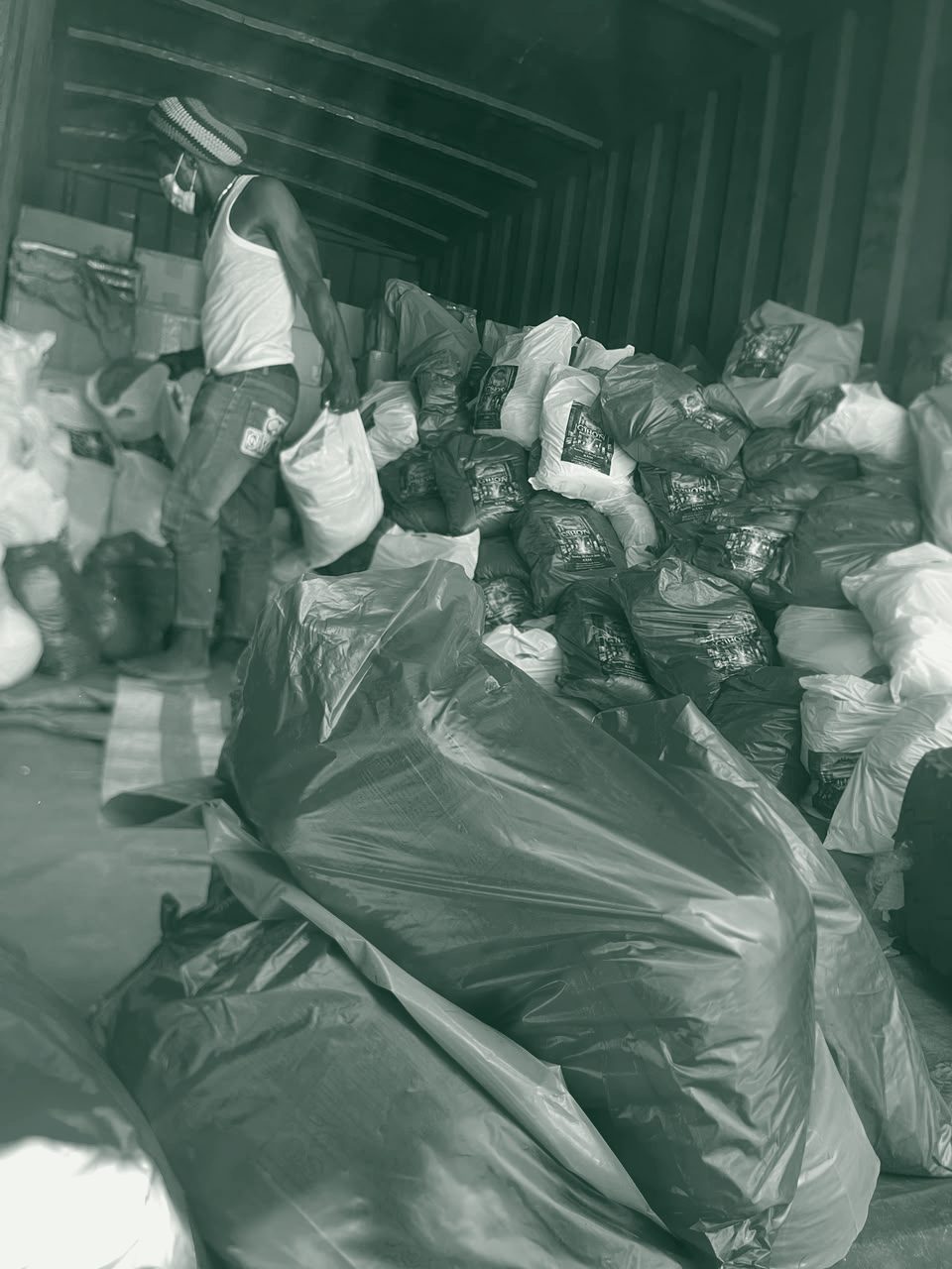 Photograph from a Fisho Initiative feeding outreach.